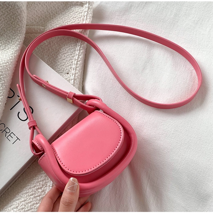 Túi Đeo Chéo Vai Bằng Da Thời Trang Sành Điệu Cho Nữ