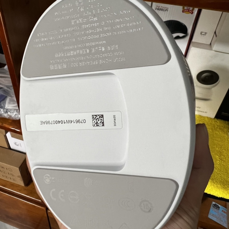 Loa nghe nhạc bluetooth Bose Home Spearker 300