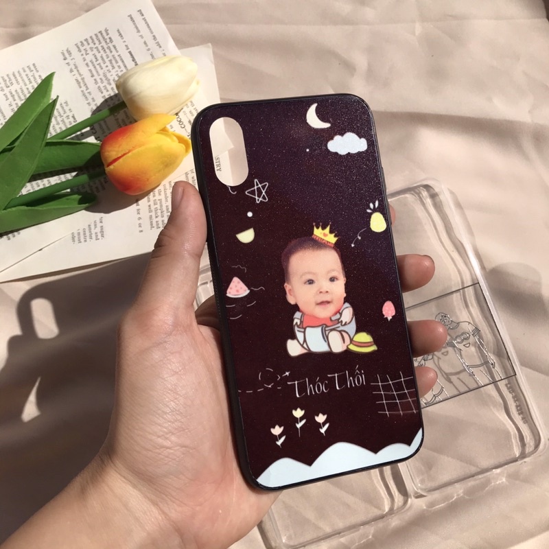 Ốp lưng điện thoại tráng gương in hình chibi theo yêu cầu.
