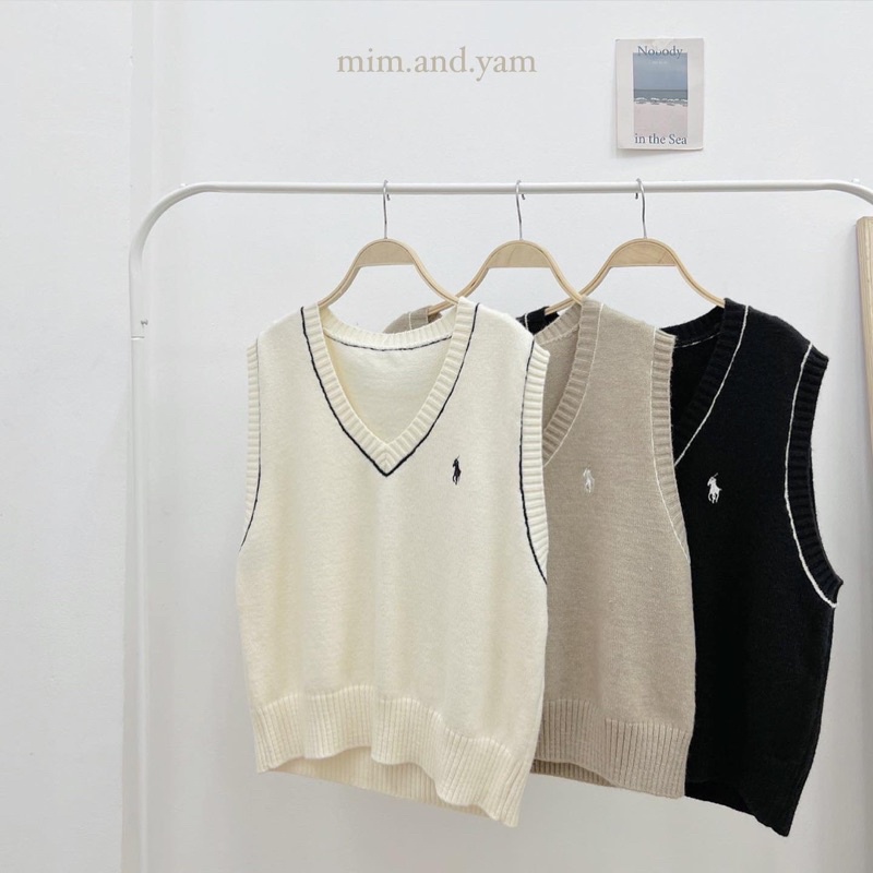 Áo gile thêu 3 màu