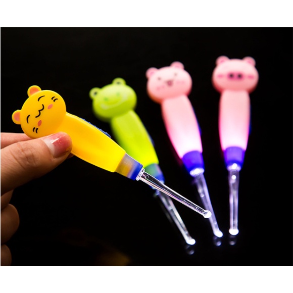 DỤNG CỤ RÁY TAI BẰNG NHỰA CÓ ĐÈN DỄ THƯƠNG BIBI 83