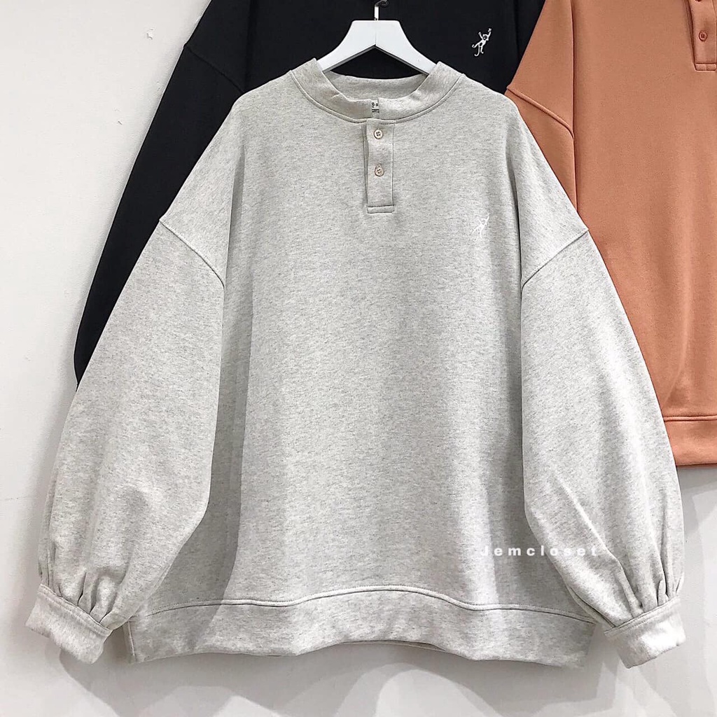 Áo Sweater Nữ JEMCLOSET Chất Nỉ Chân Cua Dài Tay Áo Sweater Form Rộng Có Cúc Cài Và In Hình Sau Lưng Monkey Form 1003