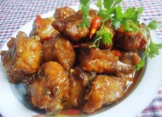 SỐT ME CHUA NGỌT