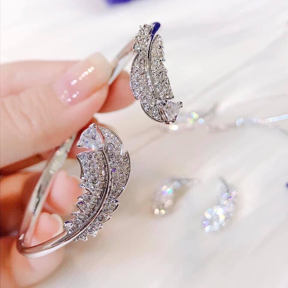 Trang sức Swarovski, Vòng tay lông vũ trắng dáng lắc tinh tế, sang trọng fullbox_thien_nga_viet_nam