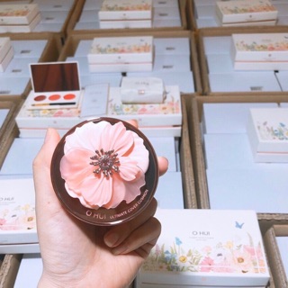 PHẤN NƯỚC OHUI ULTIMATE COVER TẶNG BẢNG SON CUSHION OHUI SPF 50+ PA+++