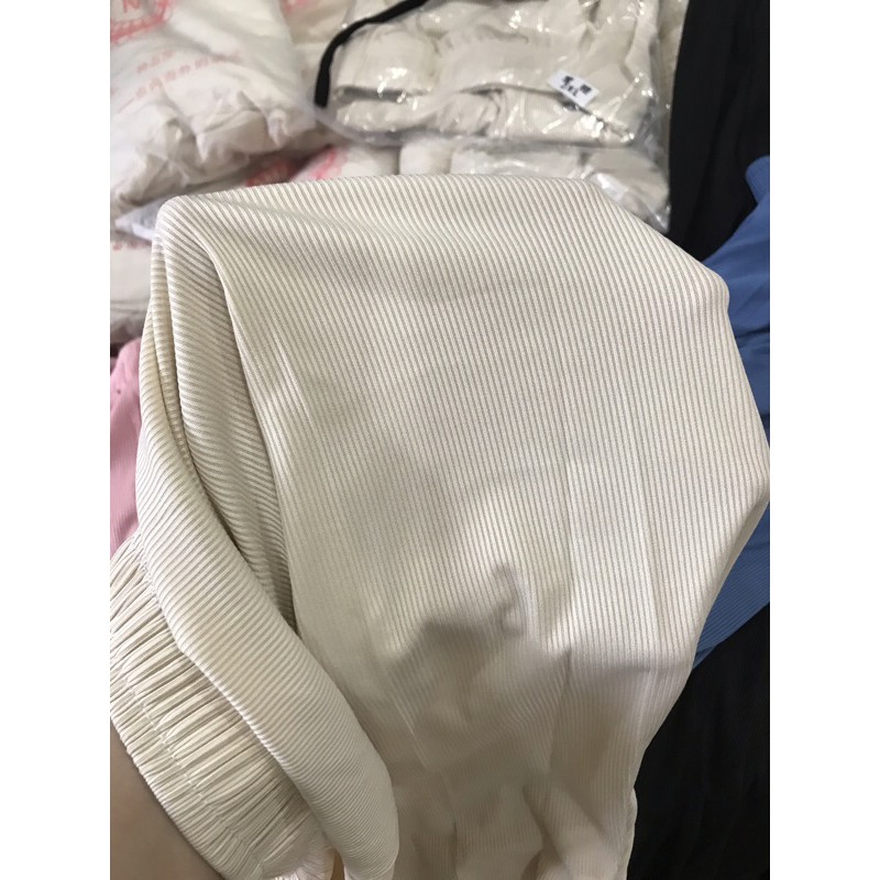 Quần ống rộng  len tăm mặc hack dáng hàng Quảng Châu. | BigBuy360 - bigbuy360.vn