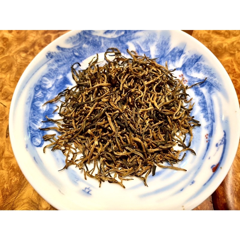 Hồng Trà-Kim Tuấn Mi Phẩm Cao Cấp Hộp 125gAAA