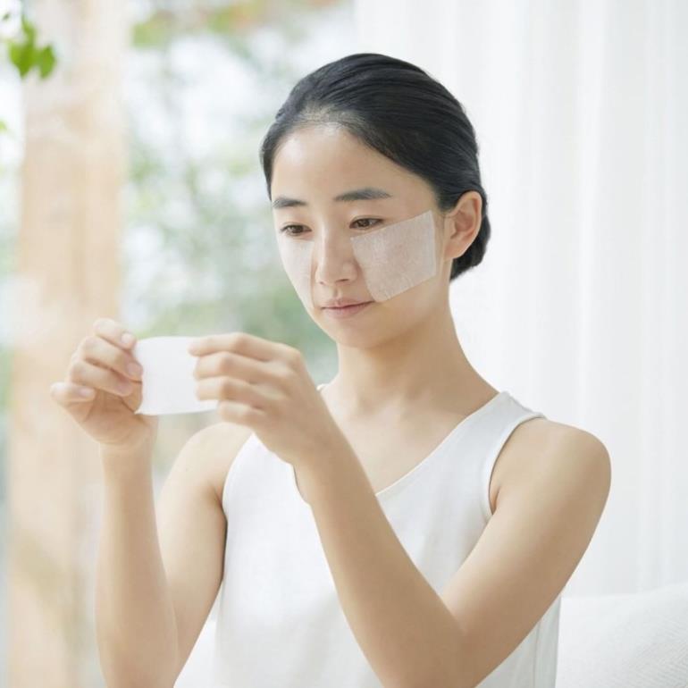 Nước Hoa Hồng Hatomugi Ý Dĩ Naturie Skin Conditioner Lotion Nhật Bản 500ml.