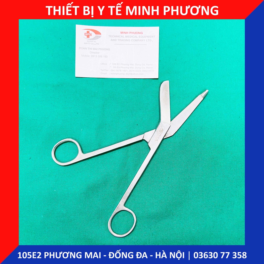 Kéo cắt băng y tế