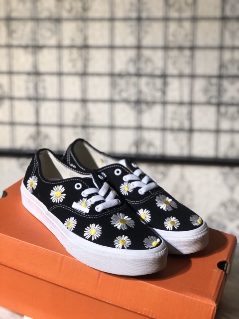 Giày vans hoa cúc nữ hàng siêu đẹp