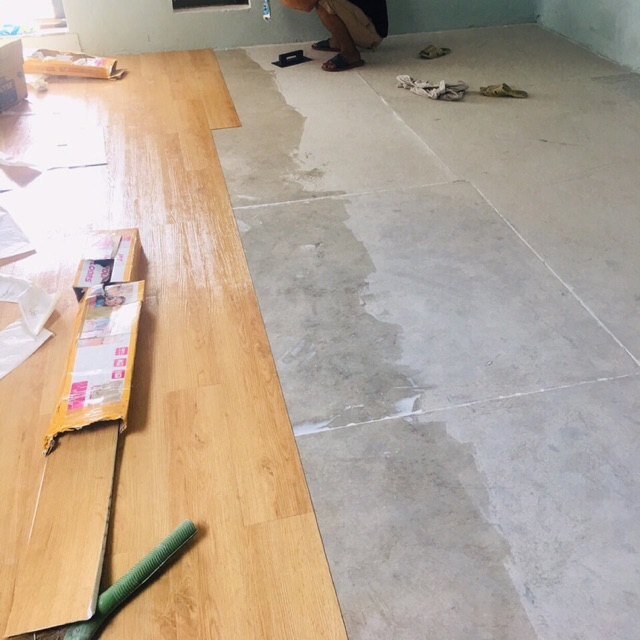 Sàn tự dán mã 06