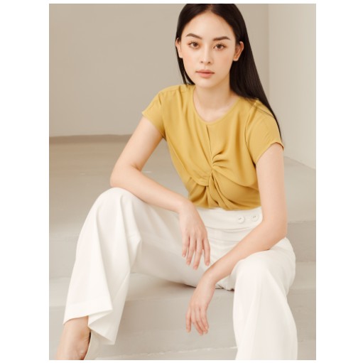 THANH LÝ DCHIC ÁO CỔ TRÒN VAI LIỀN RÚM NGỰC ( size M)