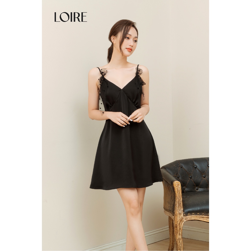 Váy Lụa Đen Cổ V Thắt Nơ Voan Loirechic LSL21