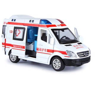 Xe cứu thương RMZ city120 có nhạc và đèn mở dược tất cả các cửa