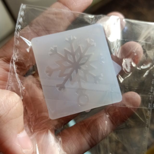 Khuôn silicone hình hoa tuyết