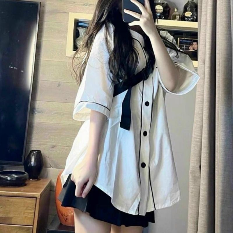 Sơ mi phom rộng ngắn tay cổ chữ V unisex