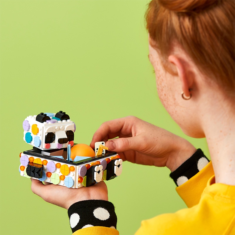 Đồ Chơi LEGO Khay Đựng Bút Gấu Panda Dễ Thương 41959 (517 chi tiết)