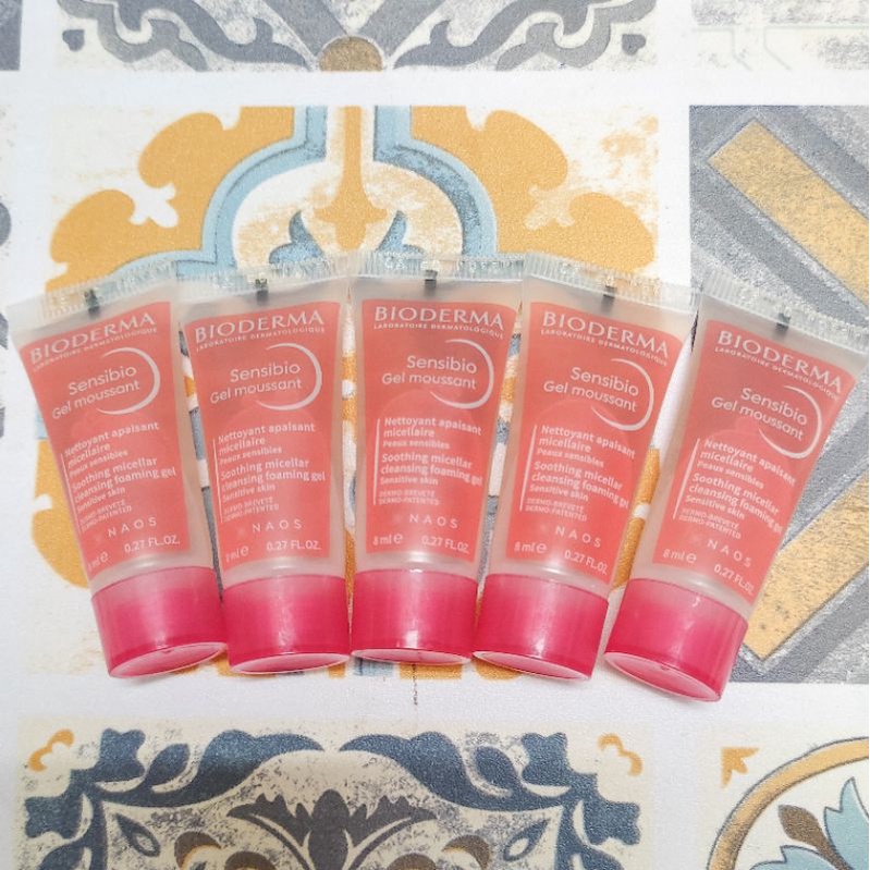 Gel rửa mặt tạo bọt cho da nhạy cảm Bioderma Sensibio Gel Moussant