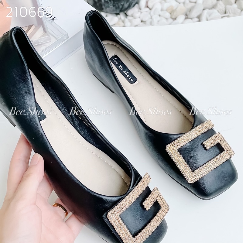 BEESHOES - GIÀY BÚP BÊ NỮ THỜI TRANG DA MỀM KHUY VUÔNG ÊM CHÂN DỄ ĐI SẴN MÀU ĐEN , KEM 210669