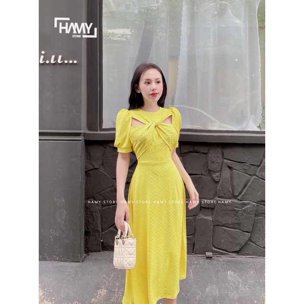 Đầm Xoắn Cổ Có Tay Dài