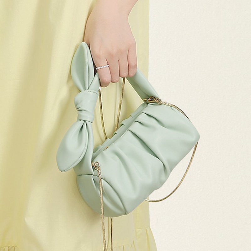 Túi Đeo Chéo Hình Đám Mây Phối Dây Xích Thời Trang Cho Nữ