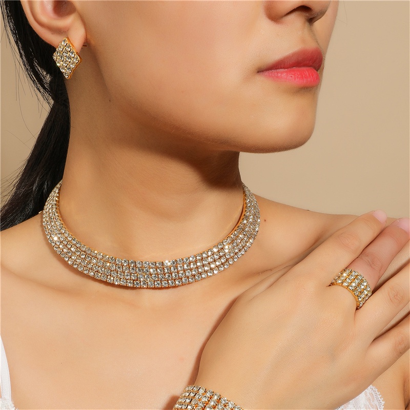 Bộ Trang Sức Đính Đá Lấp Lánh Sang Trọng Dành Cho Cô Dâu