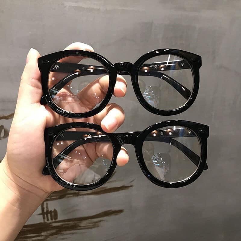 Kính Tròn Viền Đen To Roman Holiday👓