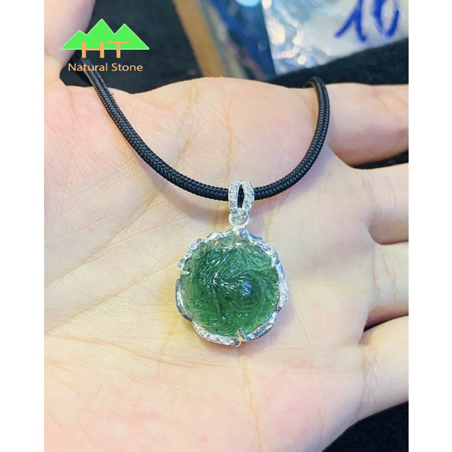 Mặt dây chuyền đeo cổ Hồ Ly chúa dáng tròn đá TA dâu xanh