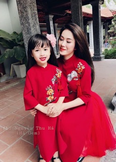 Áo dài cách tân cho mẹ và bé