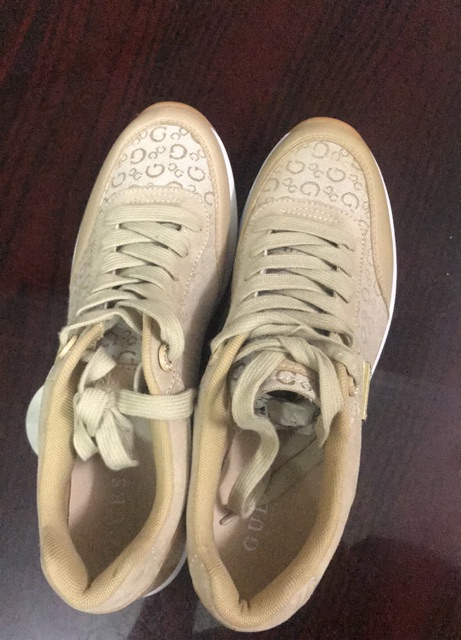 Giầy snecker guess