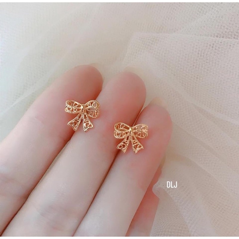 Bông tai nơ, siêu nữ tính, hot trend trình làng Mainomi Shop Bạc Xinh