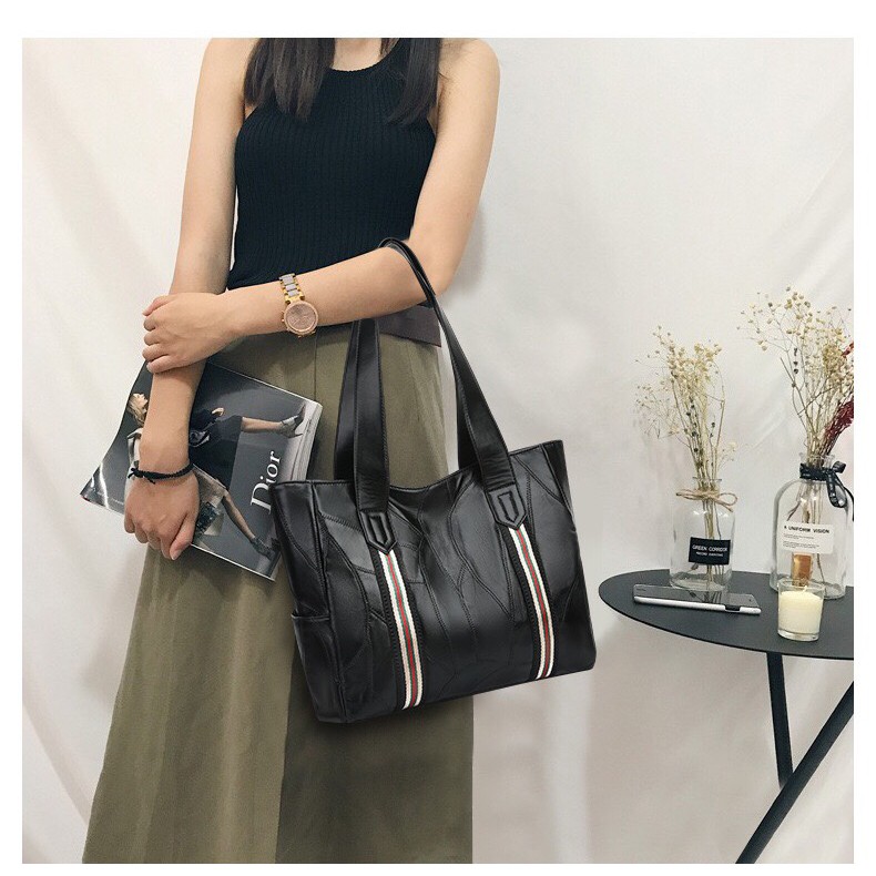 Túi xách tay đeo vai nữ công sở T19 size lớn 36x28x12cm (Đen) | BigBuy360 - bigbuy360.vn