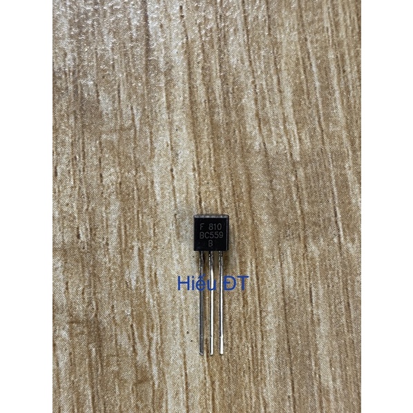Transistor BC559 PNP