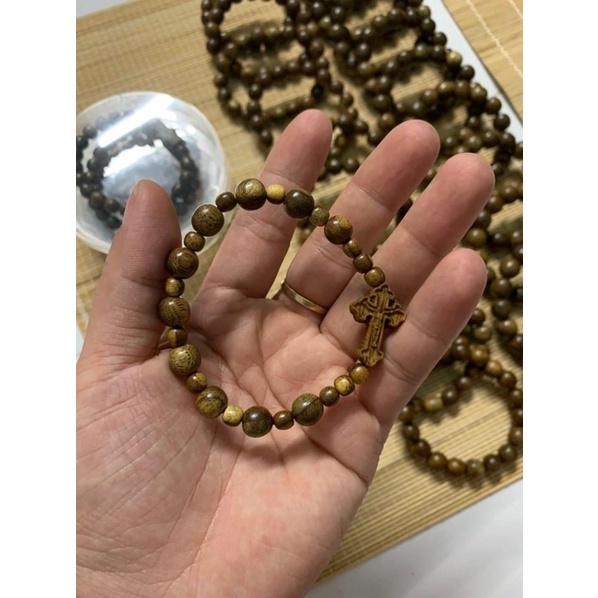 VÒNG CHUỖI trầm hương 108 hạt 6li mix Thánh giá