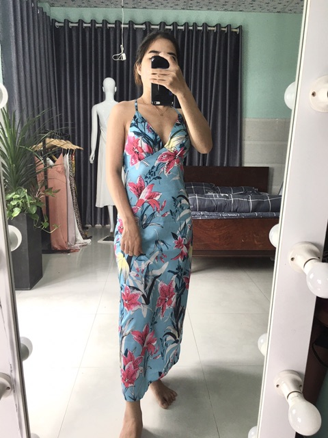 Đầm maxi hai dây cổ v lưng đổ | BigBuy360 - bigbuy360.vn