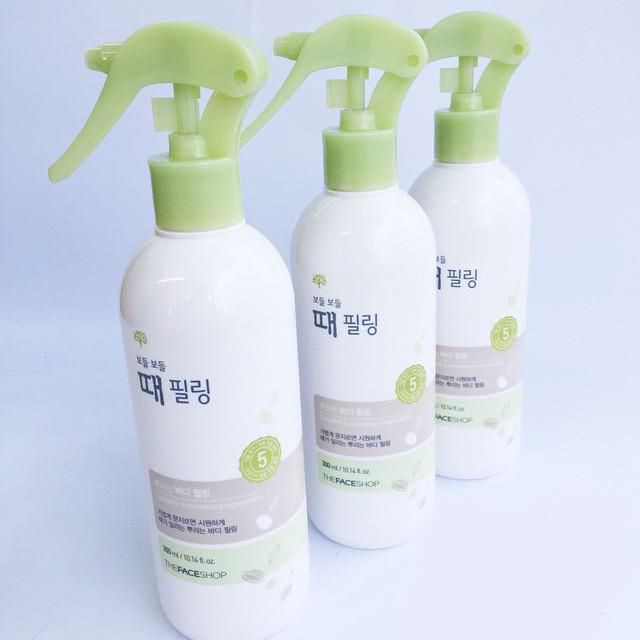 Tẩy da chết toàn thân dạng xịt trà xanh The Face Shop Smooth Body Peel 300ml | BigBuy360 - bigbuy360.vn