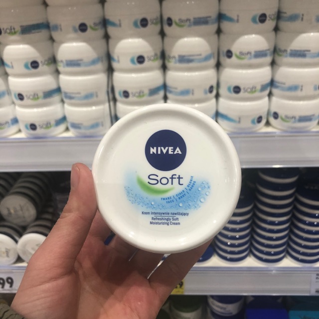 Kem dưỡng ẩm Nivea Soft