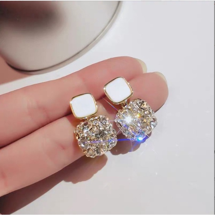 Bông tai nữ đính đá hình vuông sang chảnh BAG U BTDAVUONG165
