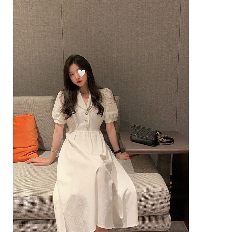 Đầm trắng dáng dài phong cách Retro Pháp sang trọng