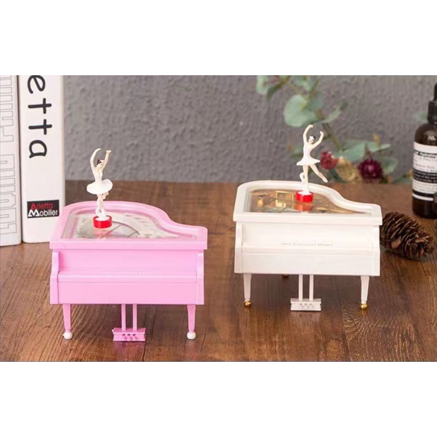 Hộp âm nhạc piano có vũ công múa ba lê xoay quanh vòng, hộp nhạc lên dây cót trưng bày quà tặng