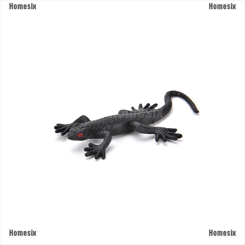 Chú thằn lằn giả bằng nhựa vui nhộn độc đáo