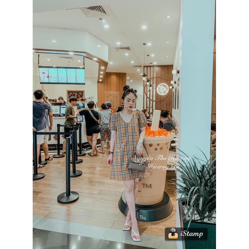 KÈM ẢNH THẬTVÁY KẺ BB.R VIỀN REN TRẮNG