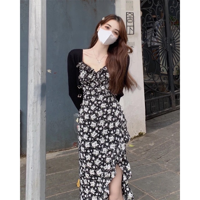 Set đầm midi hoa nhí đen nhún viền lệch tà vạt xéo + Áo khoác crop cardigan đen