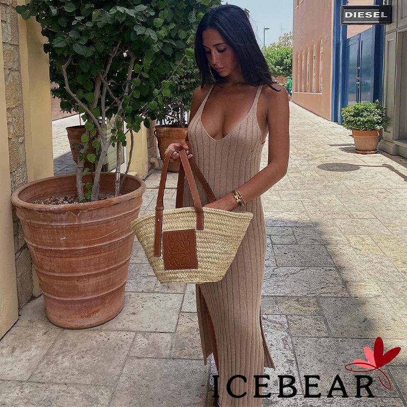 Đầm Dài Xẻ Tà Không Tay Cổ Chữ V Kẻ Sọc Dọc Hở Lưng Cá Tính Cho Nữ