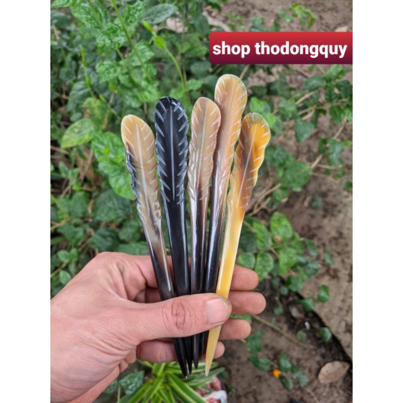 Châm cài tóc sừng chạm khắc hình lông vũ