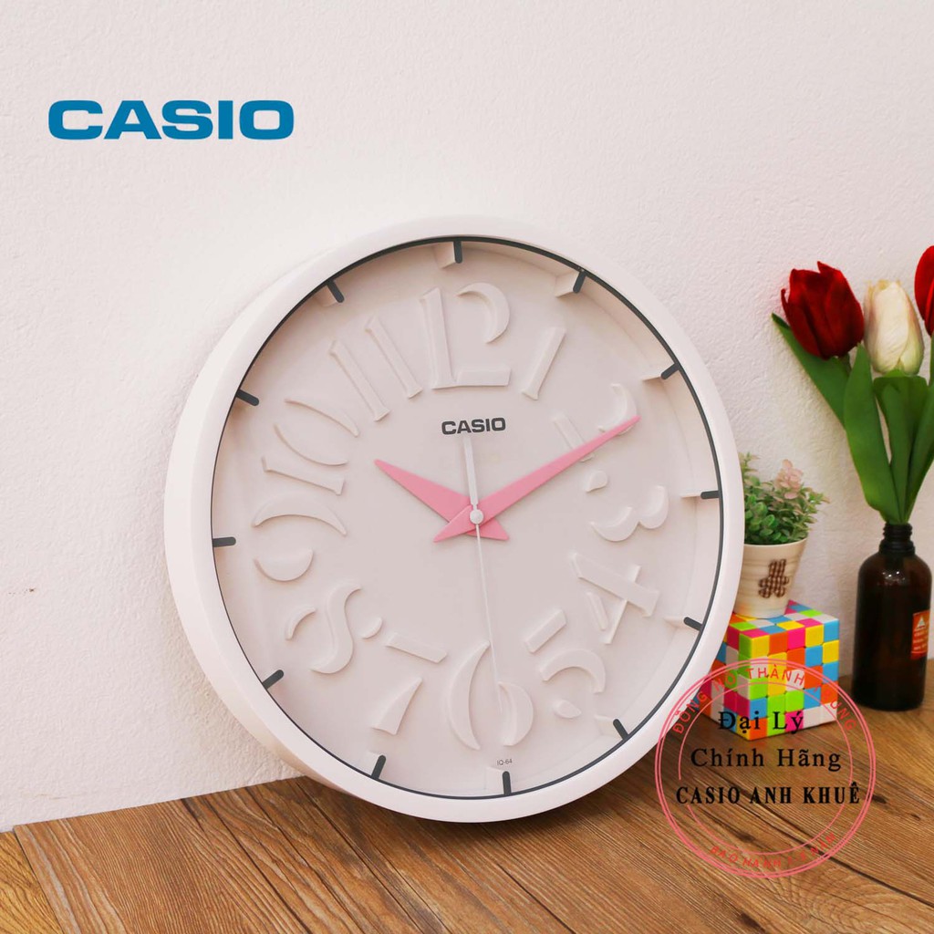 Đồng hồ treo tường phong cách hiện đại Casio IQ-64-4DF màu trắng ( 30.5 x 4.7 cm)