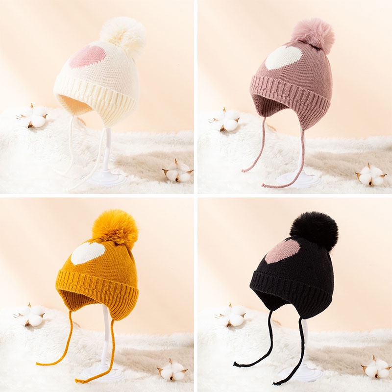 Mũ beanie đan móc dày dặn in hình trái tim phối bóng lông lớn ấm áp mùa thu đông cho em bé biết đi