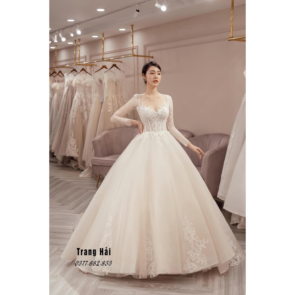 Váy cưới lung linh