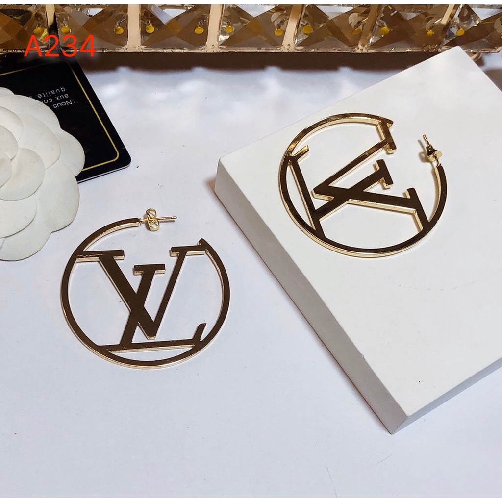 LOUIS VUITTON Khuyên Tai Tròn Bằng Thép Titan In Logo LV Thời Trang