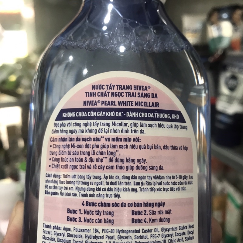 Nước Tẩy Trang NIVEA Tinh Chất Ngọc Trai Sáng Da Dành cho Da Thường Da Khô 400ml